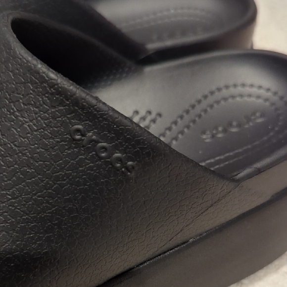 CROCS Black Platform Clogs - Picture 5 of 5